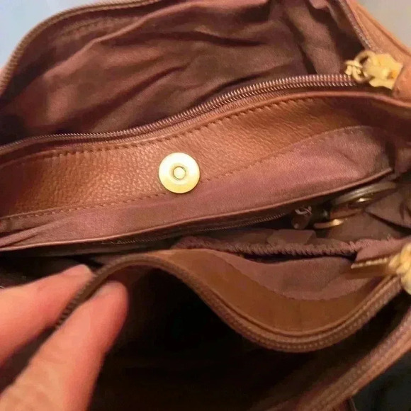 Stone Mountain buttery leather organizer handbag. - Picture 7 of 15